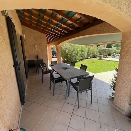Holiday home Modern Flovin With Swimming Pool Vidauban